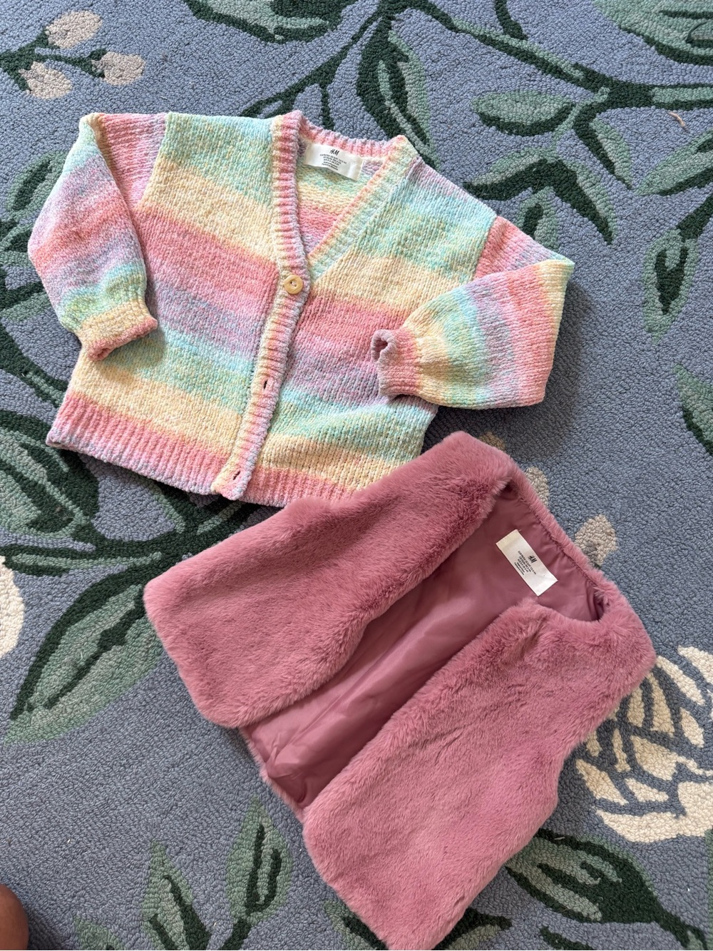 Girls hm bundle 2-4 size
